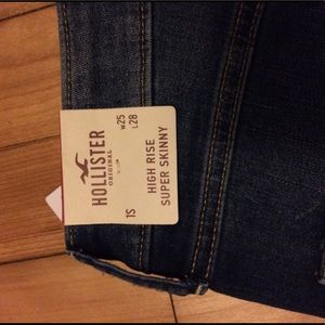 Never worn hollister jeans